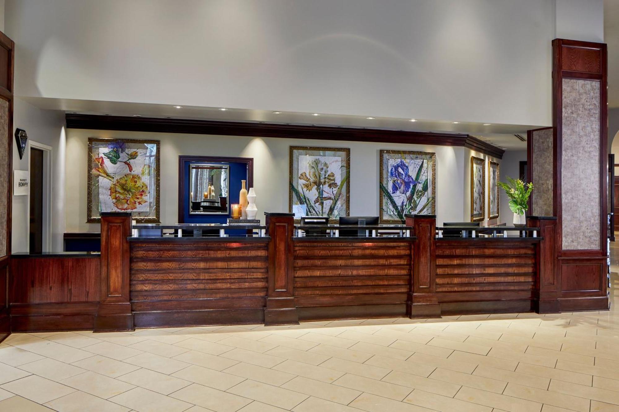 Renaissance Mobile Riverview Plaza Hotel Екстериор снимка