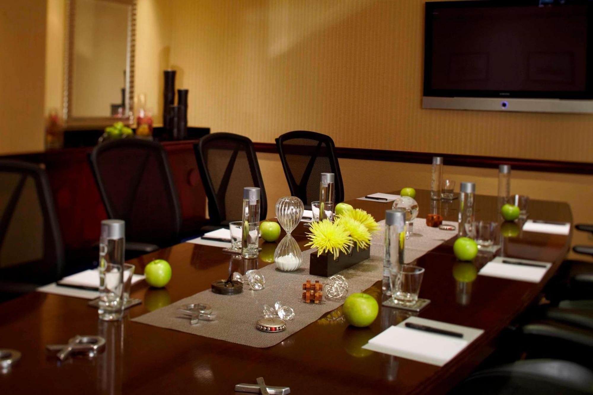 Renaissance Mobile Riverview Plaza Hotel Екстериор снимка