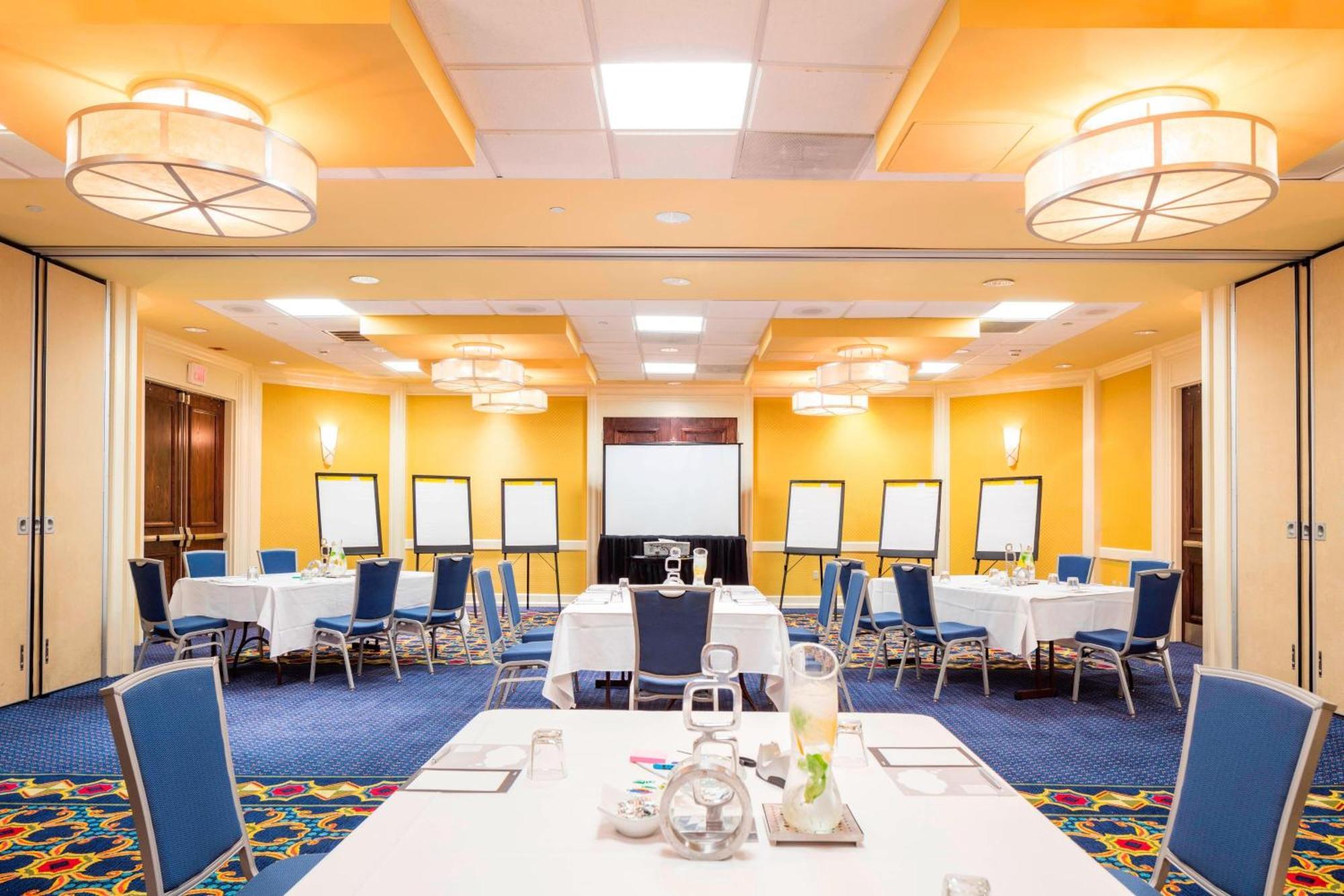 Renaissance Mobile Riverview Plaza Hotel Екстериор снимка