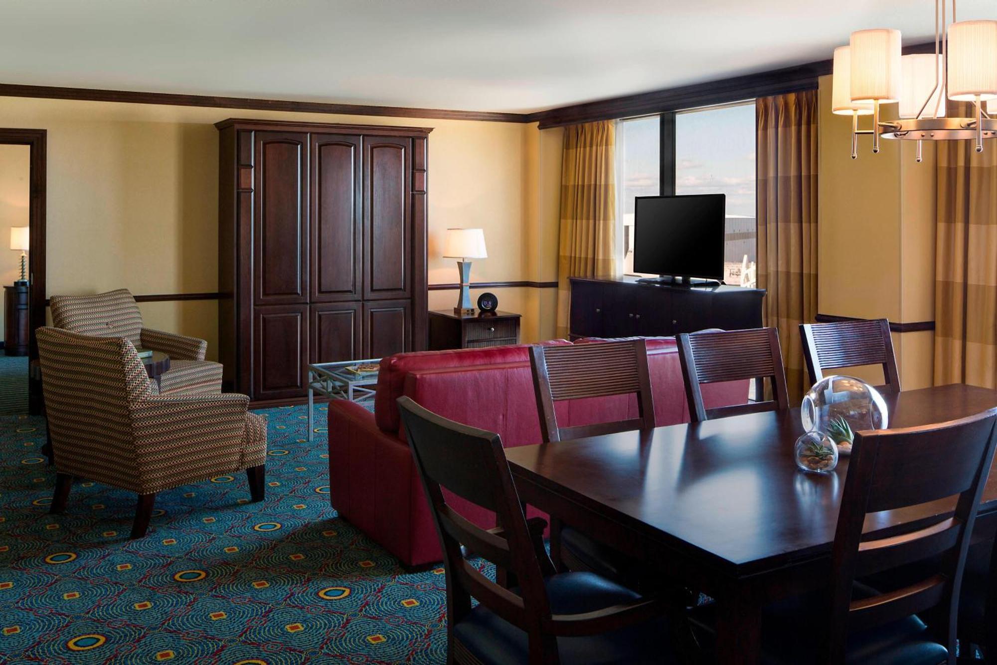 Renaissance Mobile Riverview Plaza Hotel Екстериор снимка