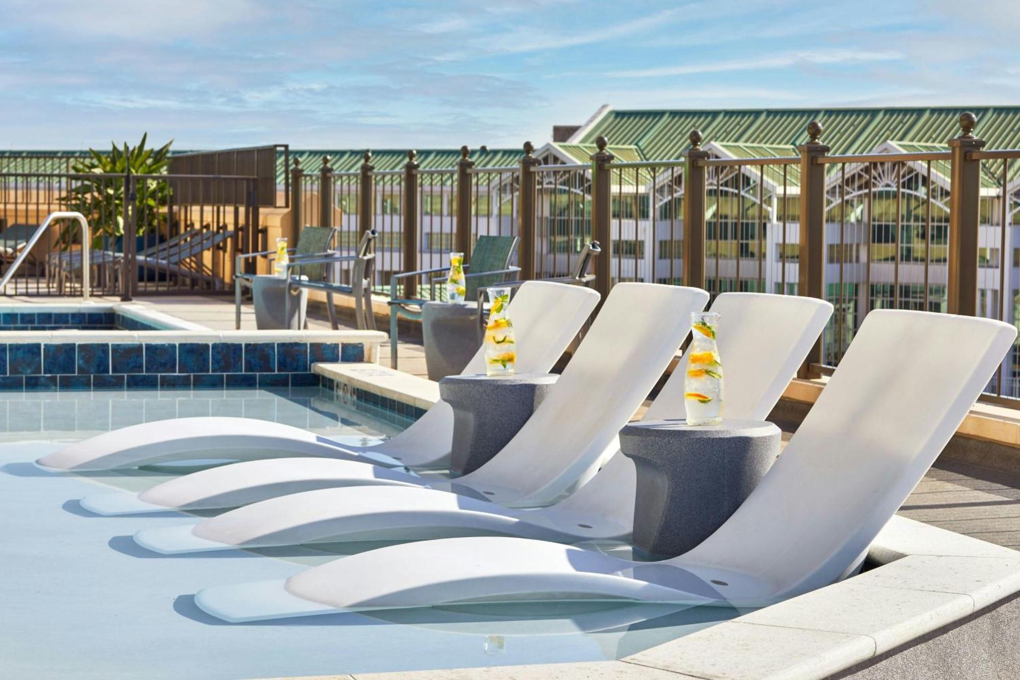 Renaissance Mobile Riverview Plaza Hotel Екстериор снимка