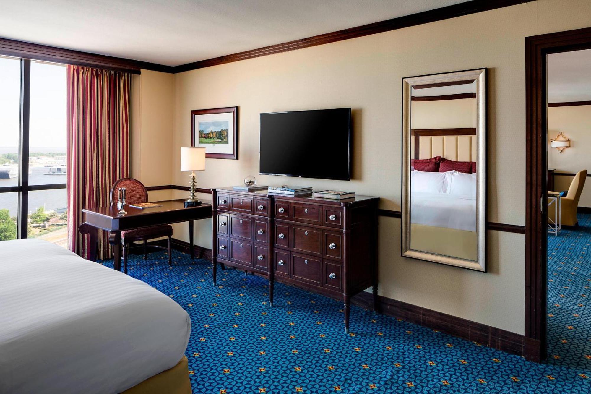 Renaissance Mobile Riverview Plaza Hotel Екстериор снимка